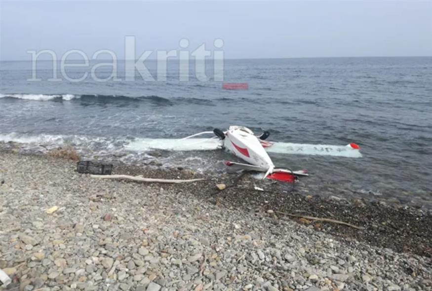 Πτώση αεροσκάφους στα Χανιά: Οι χειριστές δεν είχαν λάβει άδεια από την Πολεμική Αεροπορία για προσγείωση στο Μάλεμε