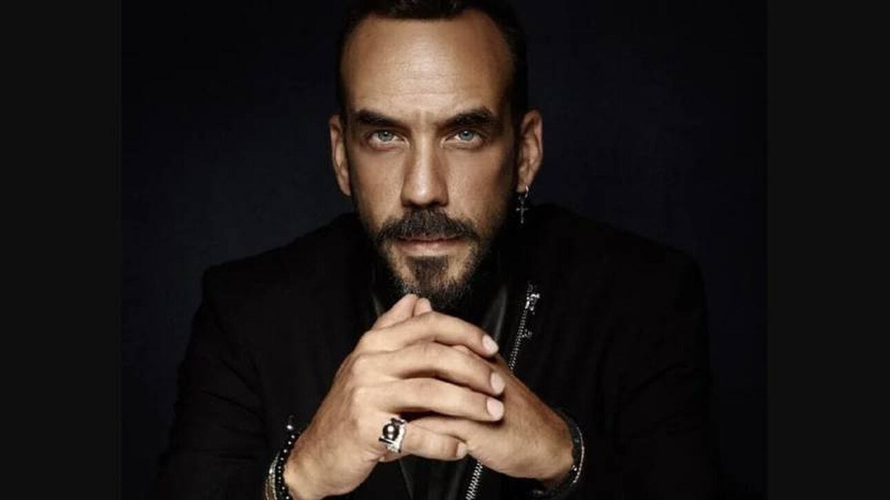 Ο Μουζουράκης κάνει «ποδαρικό» στους Onirama! Πού και πότε ξεκινούν οι εμφανίσεις τους