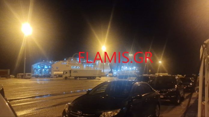 Κακοκαιρία «Bettina»: Επιβατικό πλοίο προσέκρουσε σε δύο πλοία στο λιμάνι της Πάτρας κατά τη διαδικασία κατάπλου