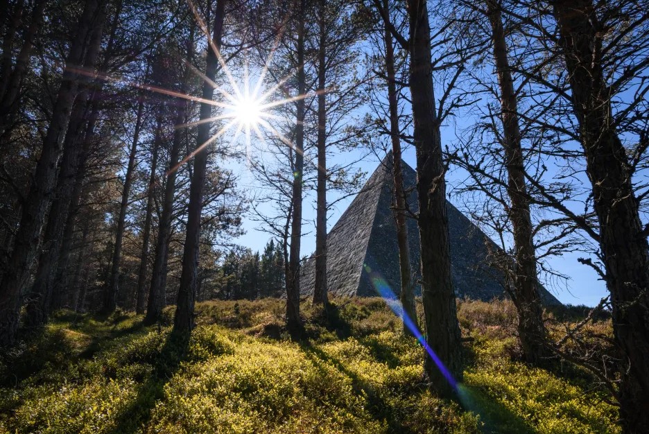 πυραμίδα ιστορία βασιλιάς Κάρολος
