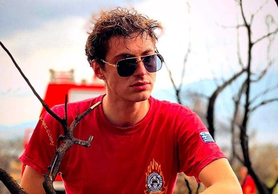 Φίλος εποχικού πυροσβέστη στο enikos.gr: Είμαστε συγκλονισμένοι