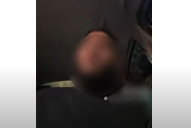 Έρευνα της ΕΛ.ΑΣ. για Ρομά που εκτοξεύει απειλές – «Θα σκοτώσω όλους τους αστυνομικούς, θα σκοτώνω κάθε Έλληνα μπροστά μου»