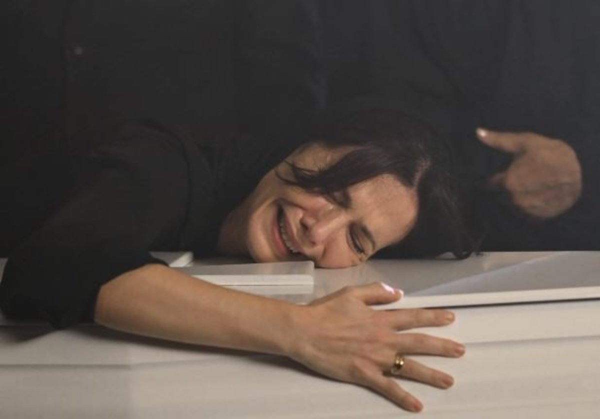 Σασμός: Σκηνές αρχαίας τραγωδίας στην κηδεία του Νικηφόρου – «Λύγισε» το Twitter με την Βασιλική