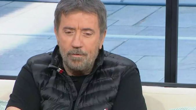 Σπύρος Παπαδόπουλος για Κασσελάκη: «Τόσο μπανανία είμαστε; Τόσο αφύλακτο είναι το οικόπεδο;»