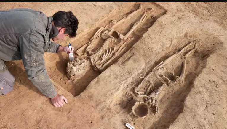 Έκπληκτοι οι αρχαιολόγοι: Μυστήριο με σκελετό «εύπορης» γυναίκας που βρέθηκε χωρίς τα οστά του προσώπου της
