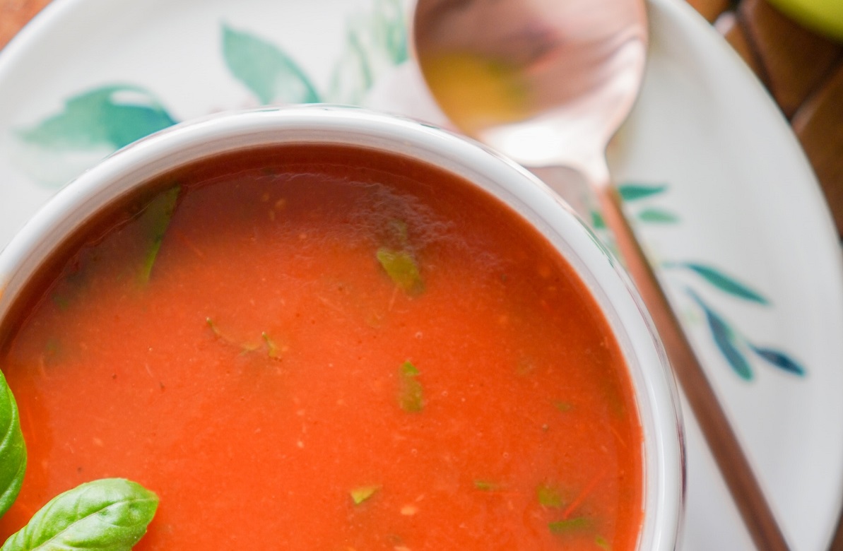 Πώς να φτιάξετε ντοματόσουπα για λαμπερό δέρμα τον χειμώνα – Η απλή και γρήγορη συνταγή