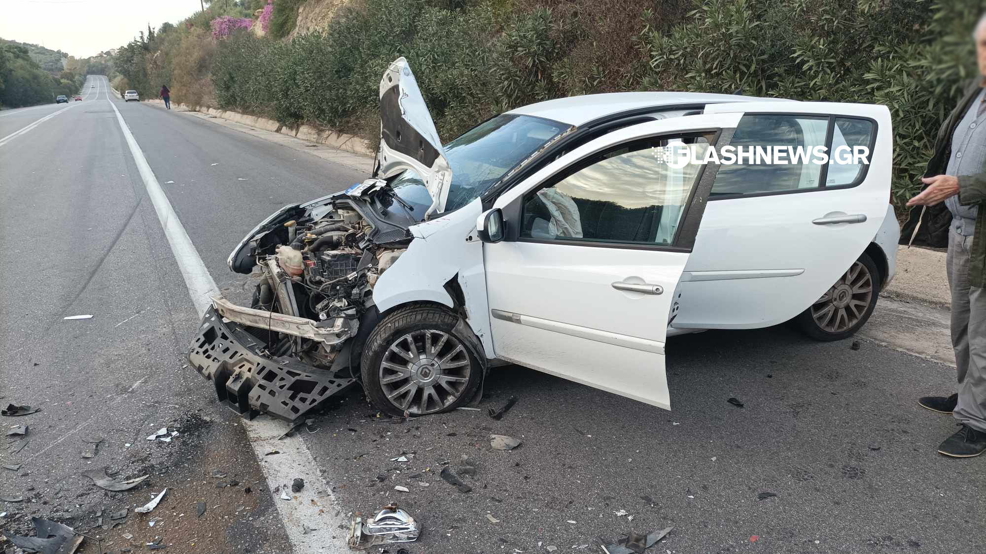 Σφοδρό τροχαίο στον ΒΟΑΚ: Δύο αυτοκίνητα συγκρούστηκαν μετωπικά – Ένας τραυματίας – ΦΩΤΟ