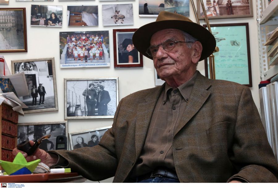 Ο πολιτικός κόσμος αποχαιρετά τον Βασίλη Βασιλικό