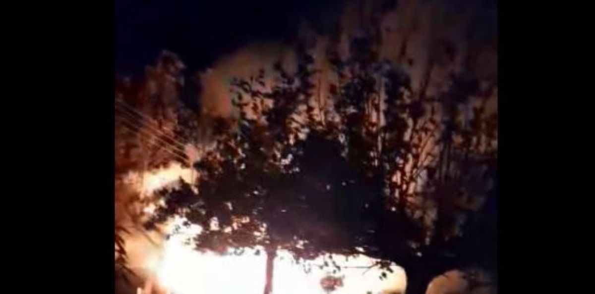 Άρτα: Βίντεο από την στιγμή που η φωτιά καταστρέφει ολοσχερώς εστιατόριο στην Βλαχέρνα