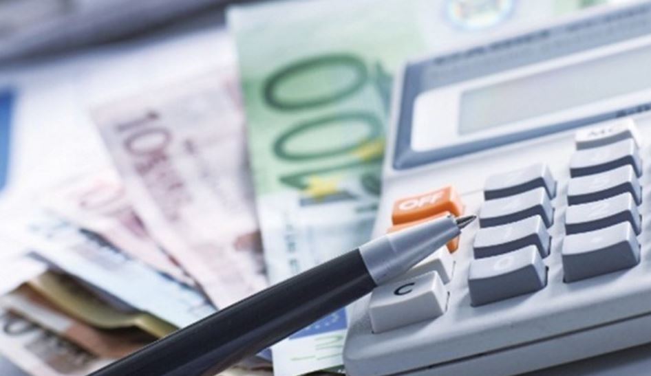 Φοροελαφρύνσεις για επαγγελματίες – Τι θα εξαγγείλει στη ΔΕΘ ο πρωθυπουργός