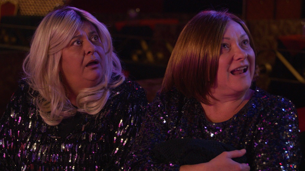 Φόνοι Στο Καμπαναριό: H βραδιά στη «Ροζ Μπανάνα» θα μείνει σε όλους αξέχαστη – Με χορταστικό διπλό επεισόδιο αύριο