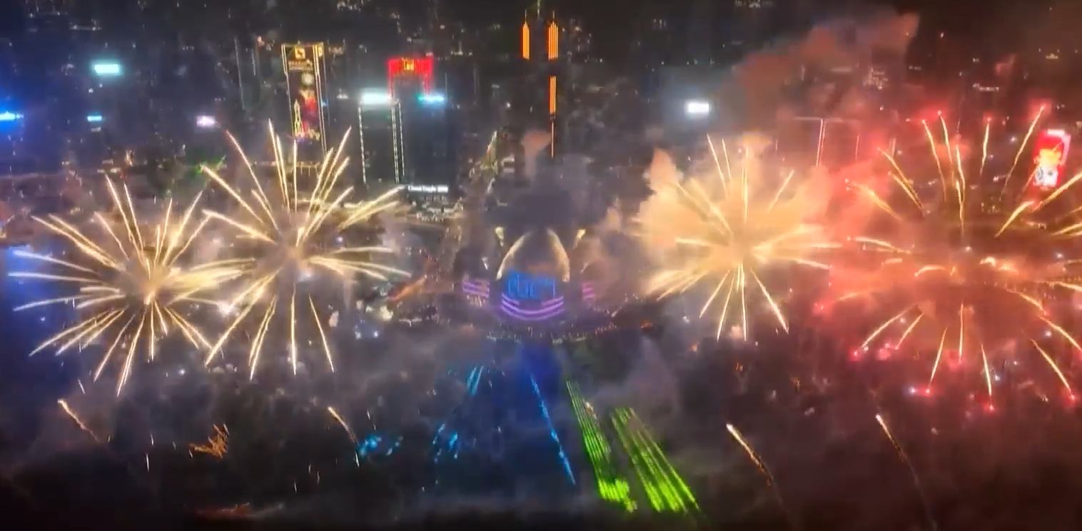 LIVE: Ο πλανήτης υποδέχεται το 2024 – Εντυπωσιακές εικόνες και υπερθέαμα με πυροτεχνήματα από την αλλαγή της χρονιάς