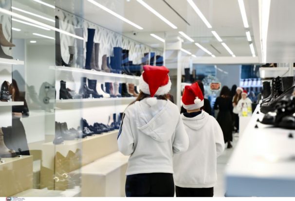 Εμπορικά καταστήματα: Έτσι θα λειτουργήσουν έως την Πρωτοχρονιά - Το εορταστικό ωράριο