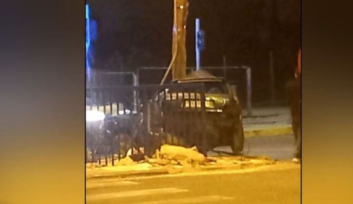 Τροχαίο στο Πέραμα: Ακρωτηρίασαν τα κάτω άκρα των δύο σοβαρά τραυματιών – Βίντεο ντοκουμέντο από τα Βριλήσσια