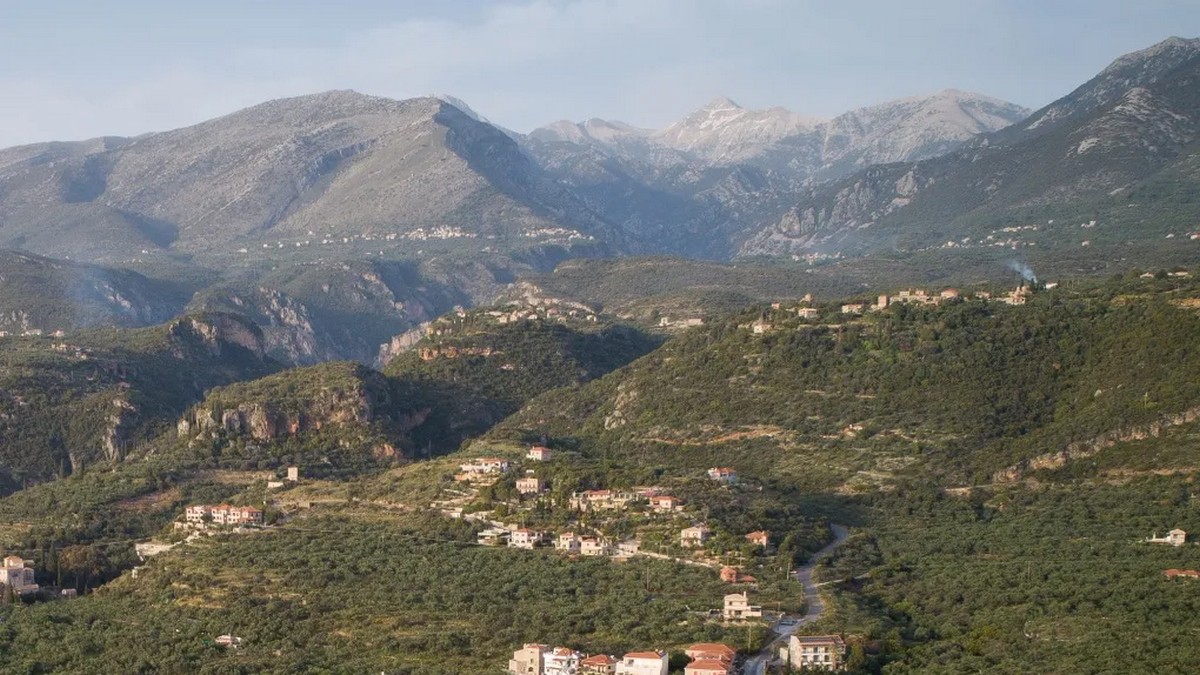 Ταΰγετος: Ολοκληρώθηκε η επιχείρηση εντοπισμού για τον 27χρονο – Μεταφέρθηκε σε ασφαλές σημείο