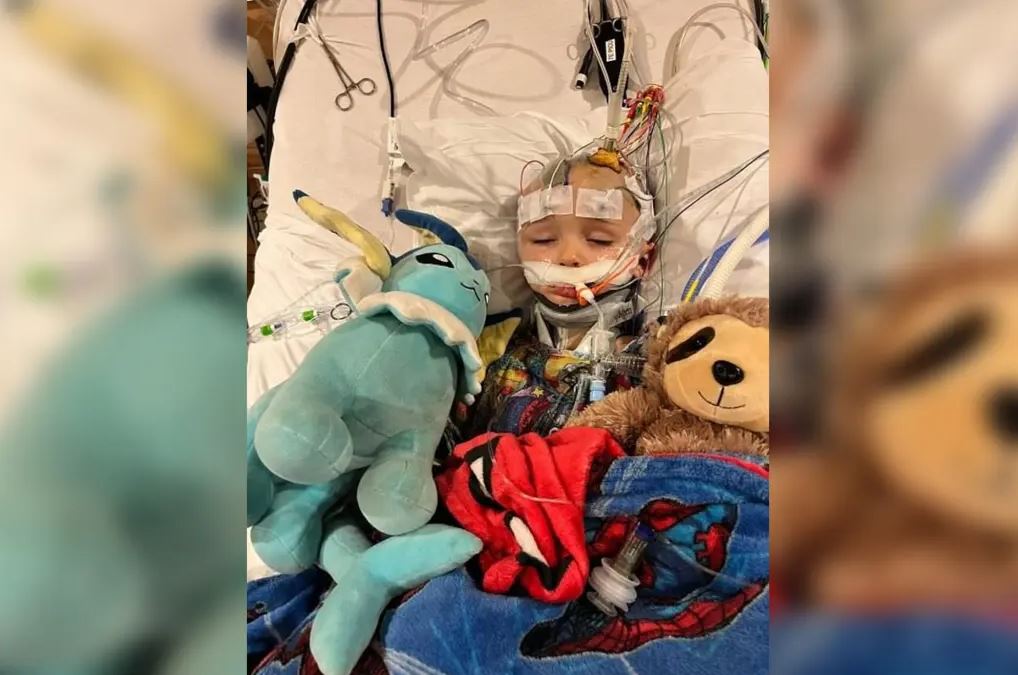 Φρίκη από την επίθεση 12χρονου σε 3χρονο αγοράκι – «Τον ξυλοκόπησε και να τον πέταξε σε τοίχο»