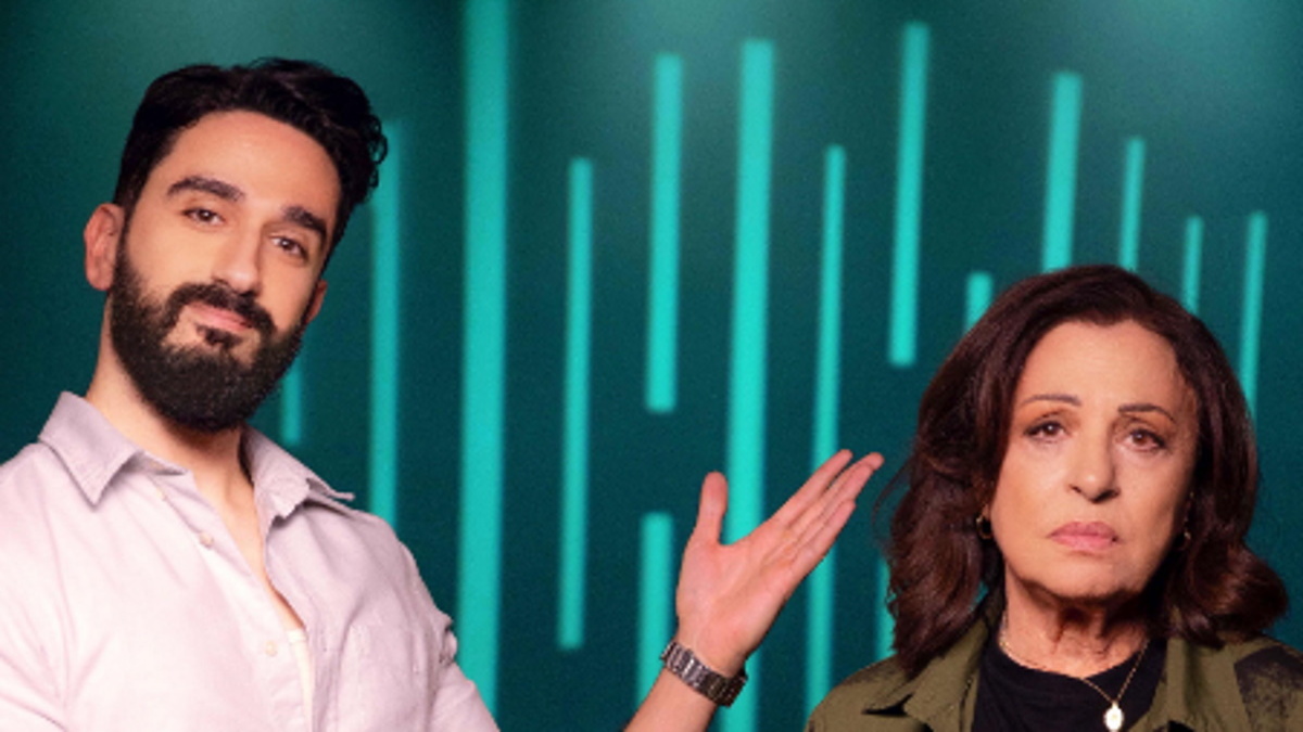 Χάρις Αλεξίου: Επική συνάντηση με τον Διονύση Ατζαράκη – «Περνιέσαι για αστείος;» – ΒΙΝΤΕΟ