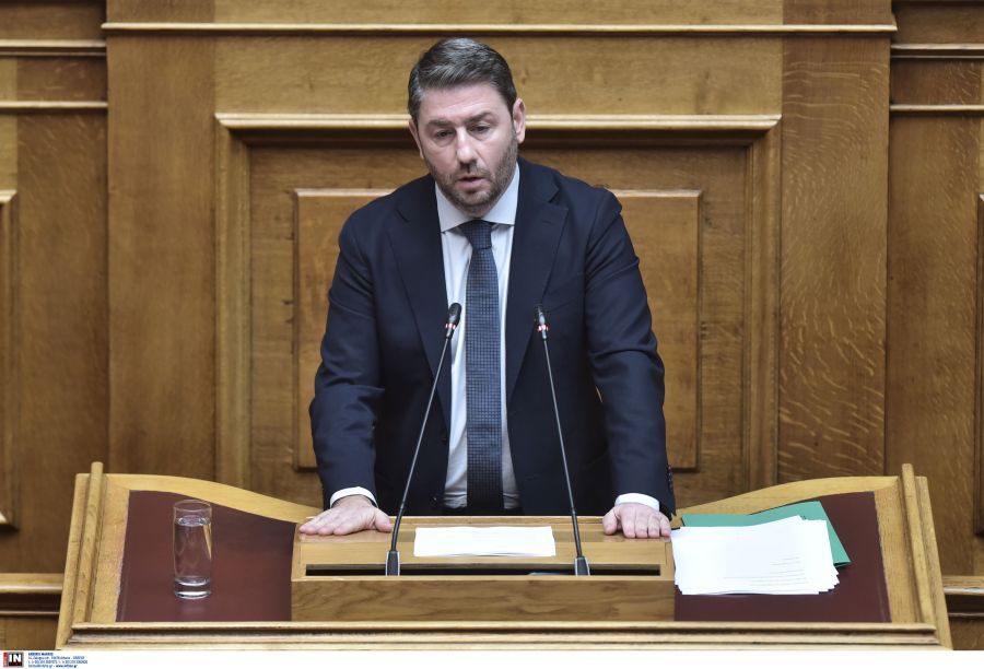 Βουλή – Ανδρουλάκης: Προτείνουμε συγκεκριμένες λύσεις – Δεχτείτε τις προτάσεις μας για τα «κόκκινα» δάνεια