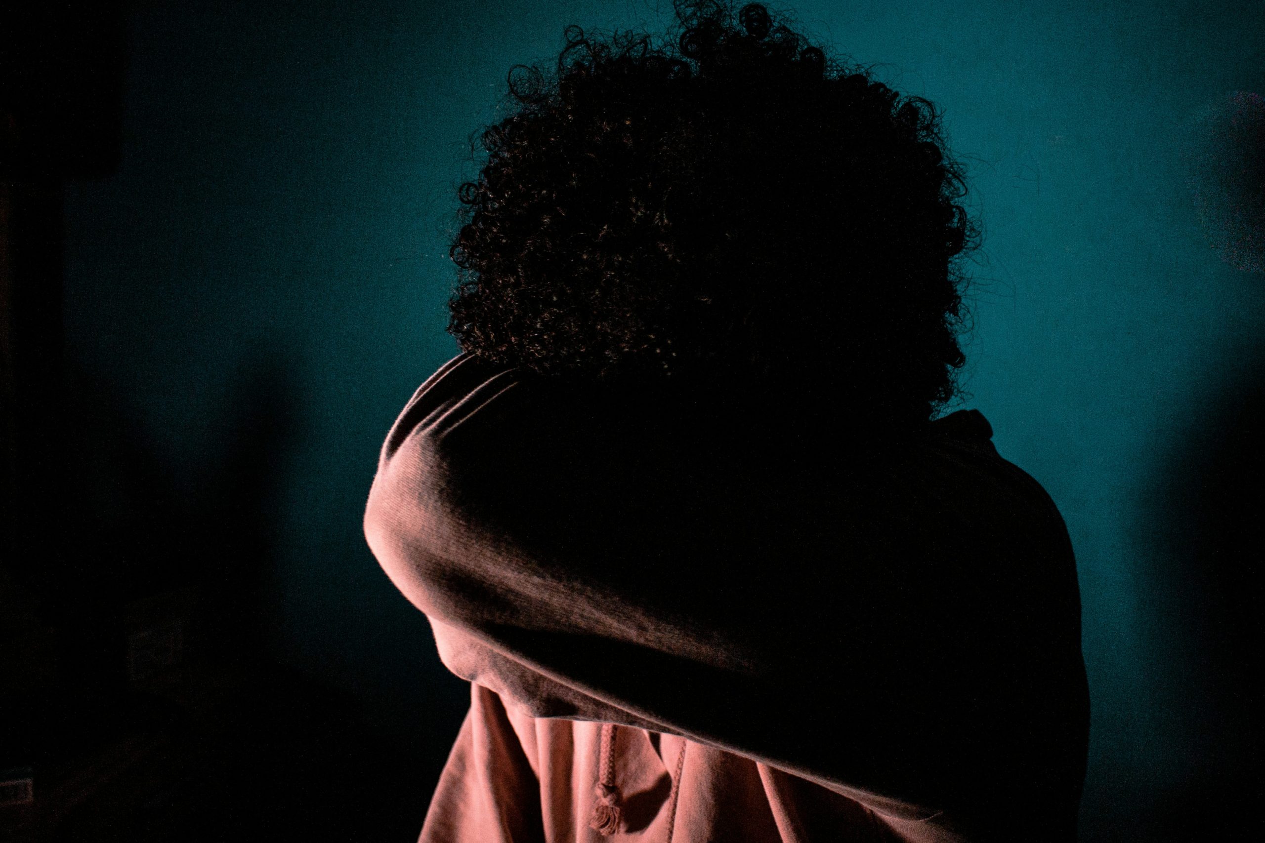 Οι απροσδόκητες αιτίες που το σπίτι σας μυρίζει μούχλα