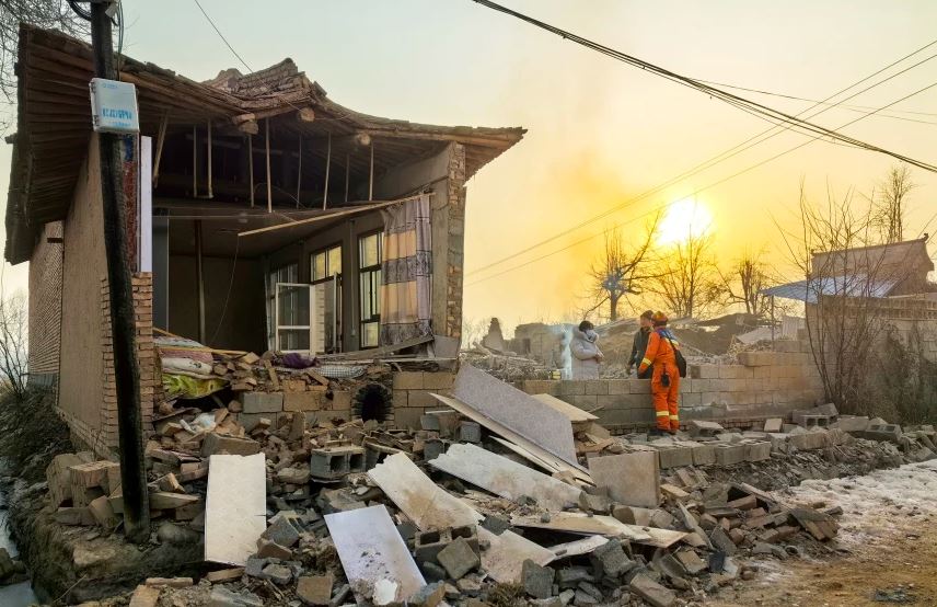 Στους 149 έφθασαν οι νεκροί από τον ισχυρό σεισμό στη βορειοδυτική Κίνα – Χιλιάδες σπίτια καταστράφηκαν