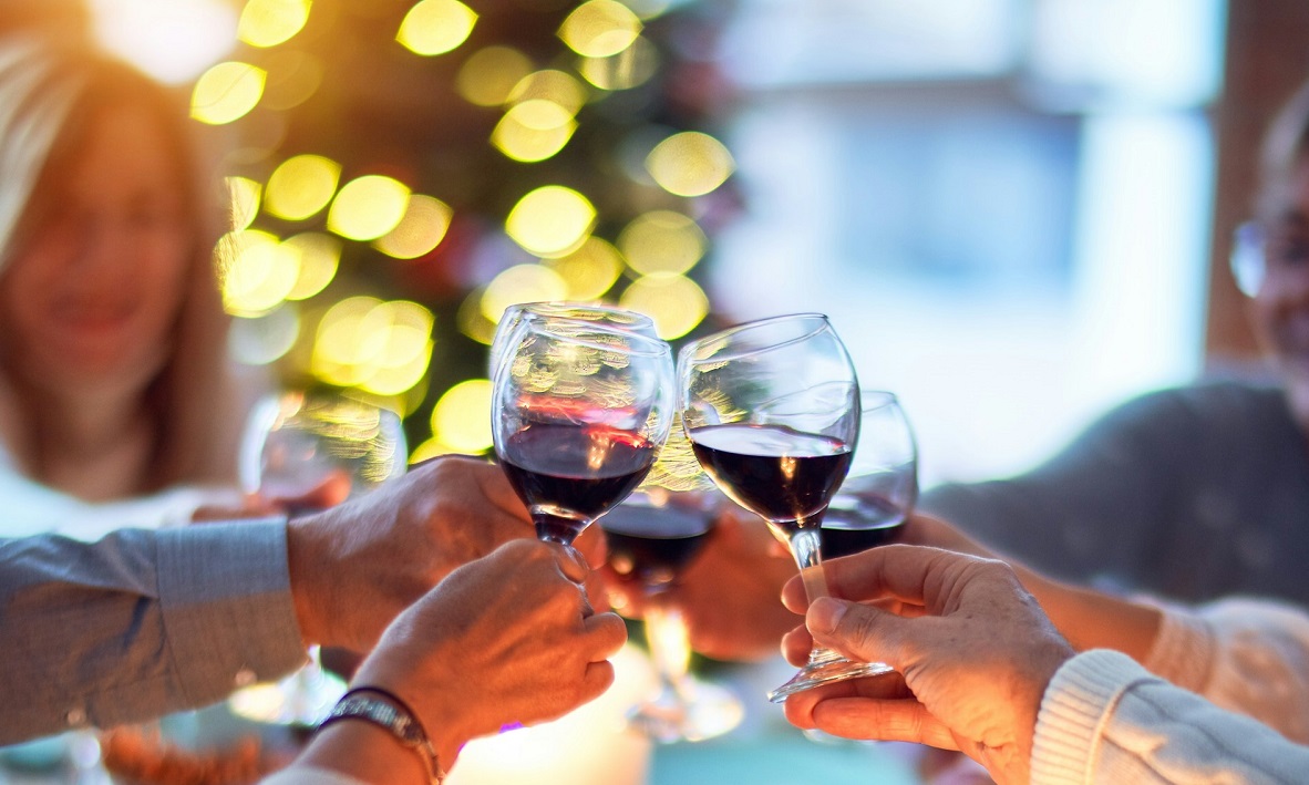 Γιαγιά χρεώνει την οικογένεια για το χριστουγεννιάτικο γεύμα – «Αυτός είναι ο λόγος που αύξησα τις τιμές»