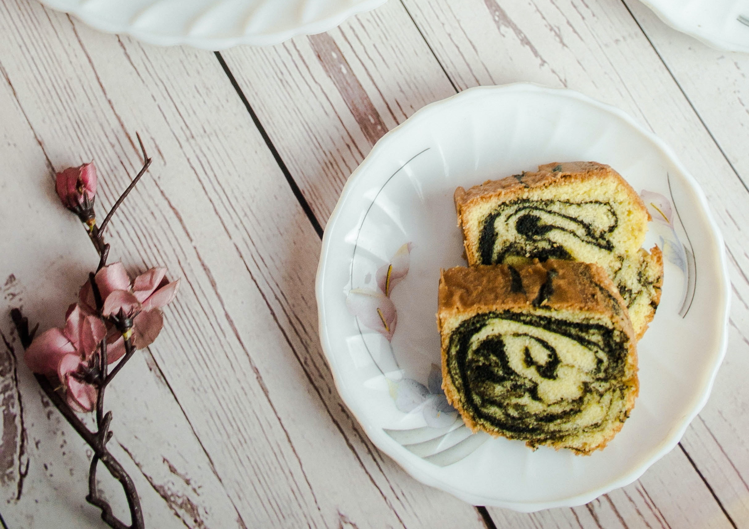 Η πιο εύκολη και νόστιμη συνταγή για κέικ βανίλια – σοκολάτα