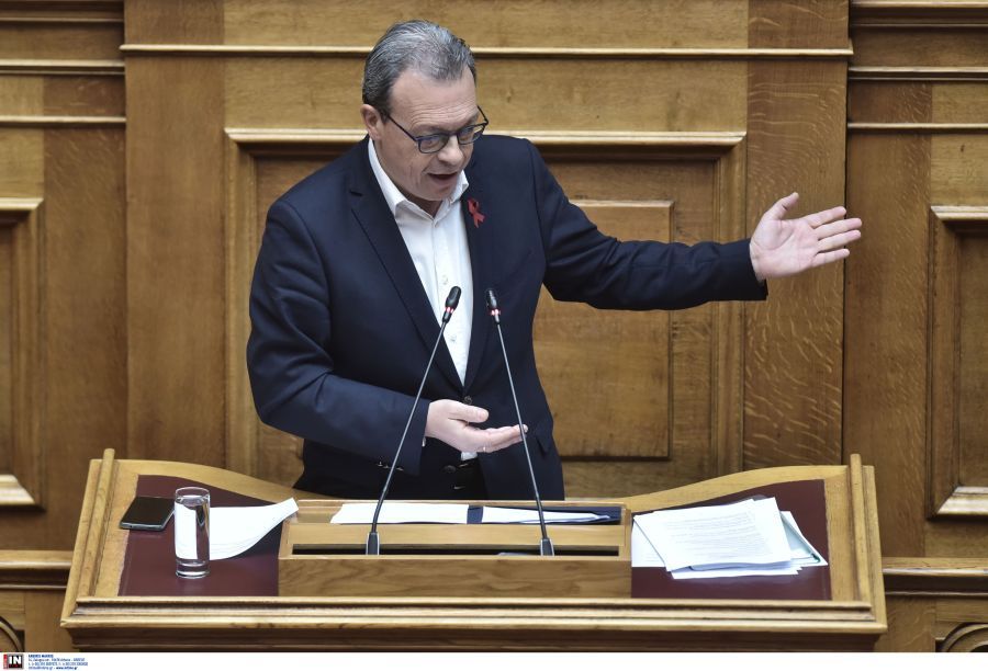 Φάμελλος: Η κυβέρνηση δεν εξυπηρετεί τα συμφέροντα της κοινωνίας αλλά των servicers