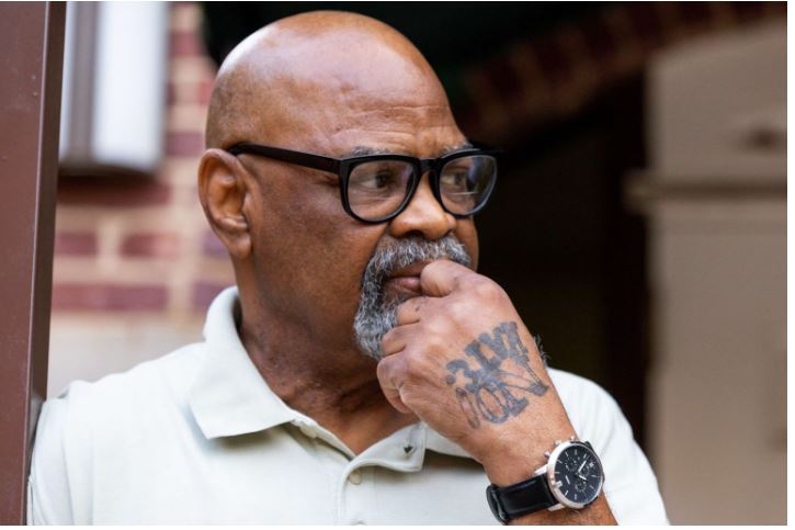 Έμεινε 48 χρόνια στη φυλακή για φόνο που δεν διέπραξε – Η απόφαση αθώωσής του