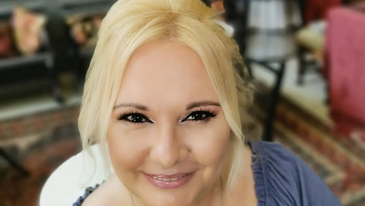 Καίτη Φίνου: Τέλος τα ξανθά μαλλιά έπειτα από 45 χρόνια – Η αλλαγή που εξέπληξε τους θαυμαστές της