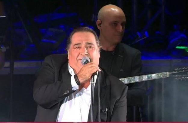 Βασίλης Καρράς