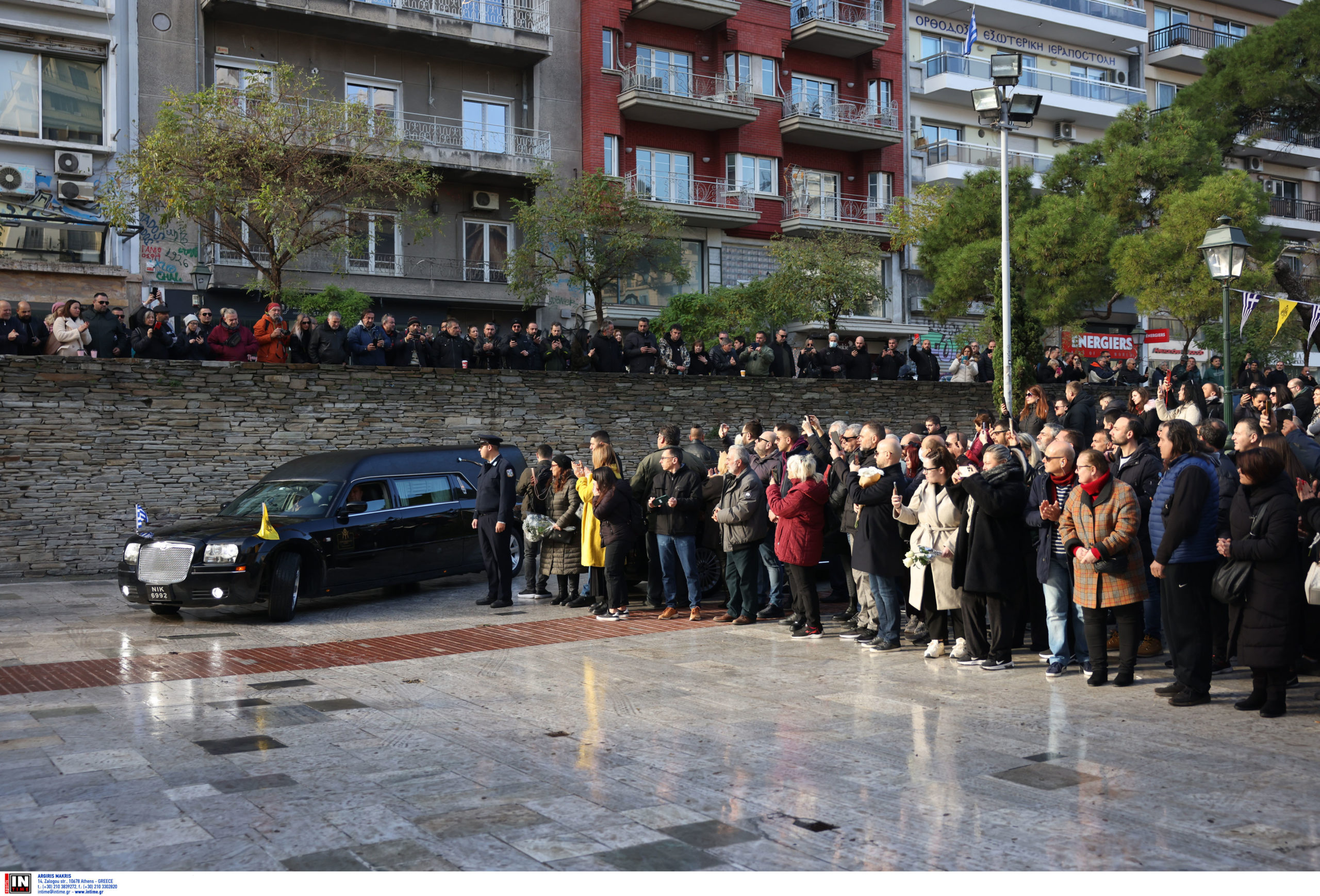 Βασίλης Καρράς λαϊκό προσκύνημα
