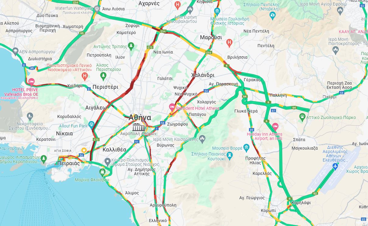 Κίνηση: Ακινητοποιήθηκε λεωφορείο, «χάος» στον Κηφισό – Ποιοι άλλοι δρόμοι είναι στο «κόκκινο»