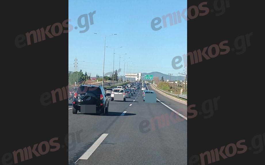 Συνεχίζεται η έξοδος για τα Χριστούγεννα: Κίνηση στην Εθνική Οδό Αθηνών – Λαμίας – Καθυστερήσεις στην Αττική Οδό