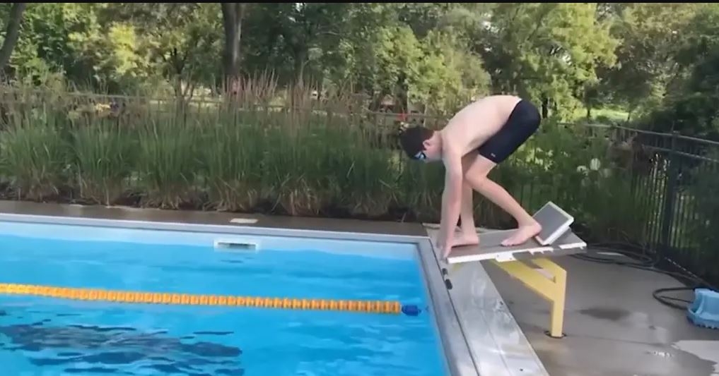 14χρονος έπαθε εγκεφαλικό κατά τη διάρκεια της προπόνησης κολύμβησης