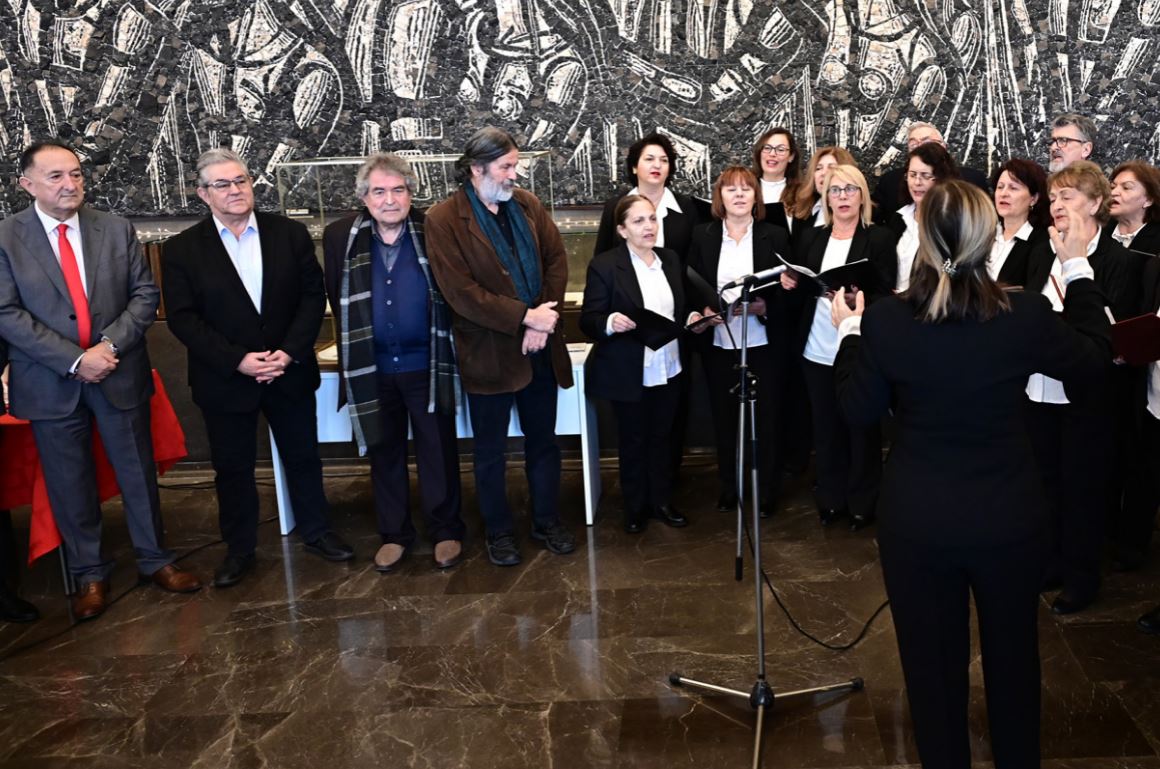 Κουτσούμπας: Το 2024 να δυναμώσει το ρεύμα αμφισβήτησης της κυρίαρχης πολιτικής – Τα κάλαντα με άρωμα Ηπείρου