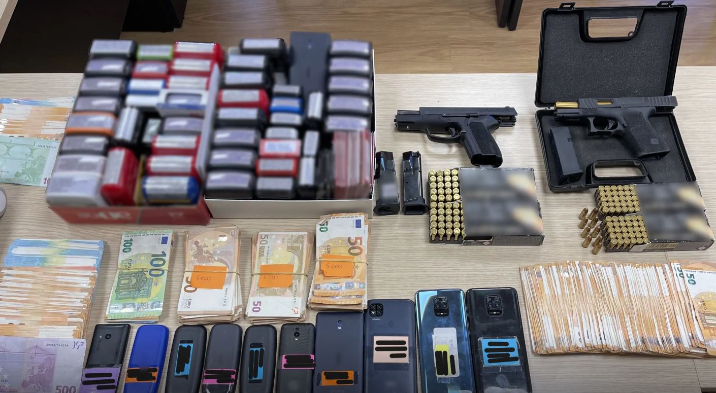 Εξαρθρώθηκε κύκλωμα με… εξειδίκευση στις φορολογικές απάτες – Τα πλαστά έγγραφα, οι ανύπαρκτες εταιρείες και η λεία των 15 εκατ. ευρώ