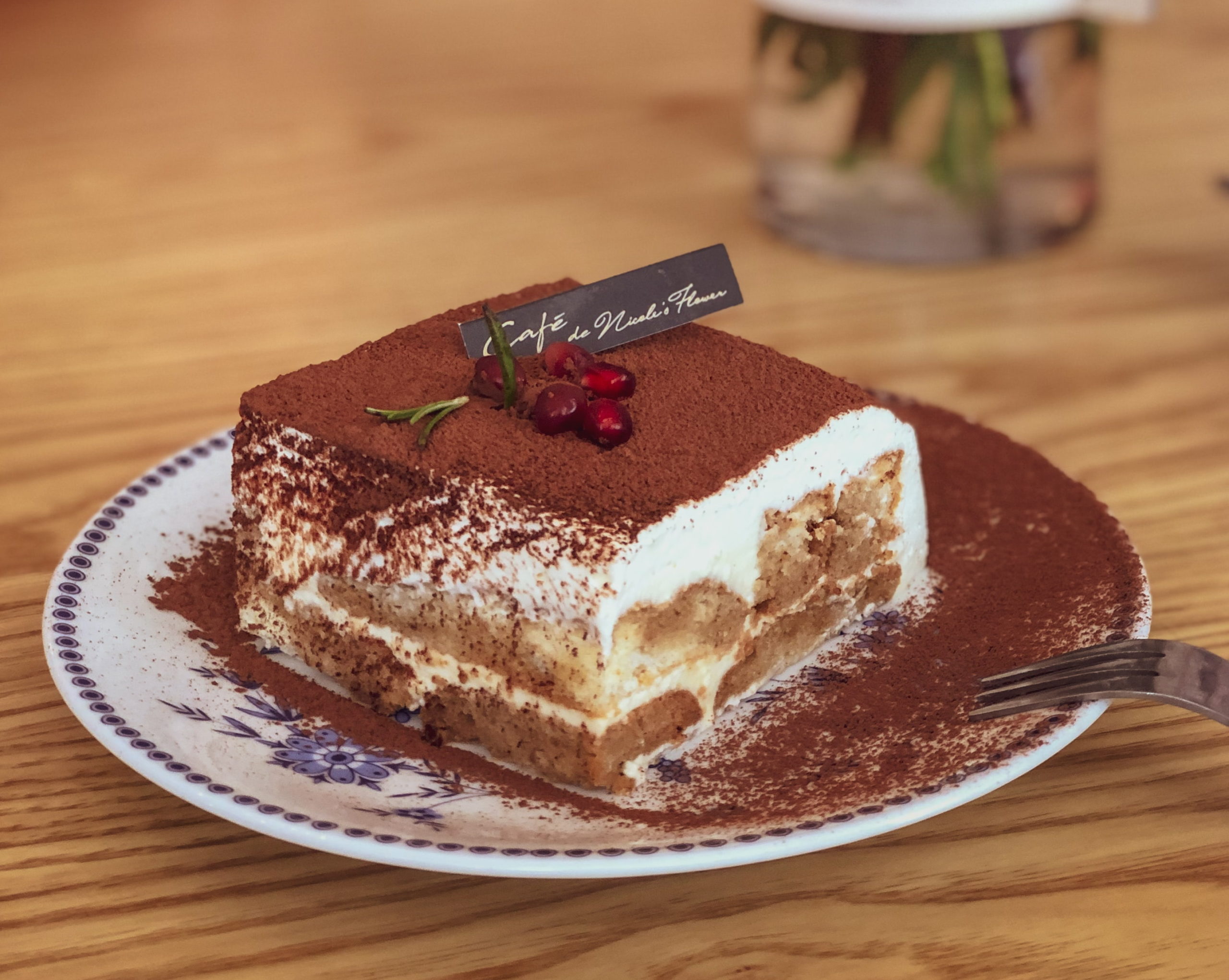 Η πιο νόστιμη και εύκολη συνταγή για λαχταριστό τιραμισού που λιώνει στο στόμα