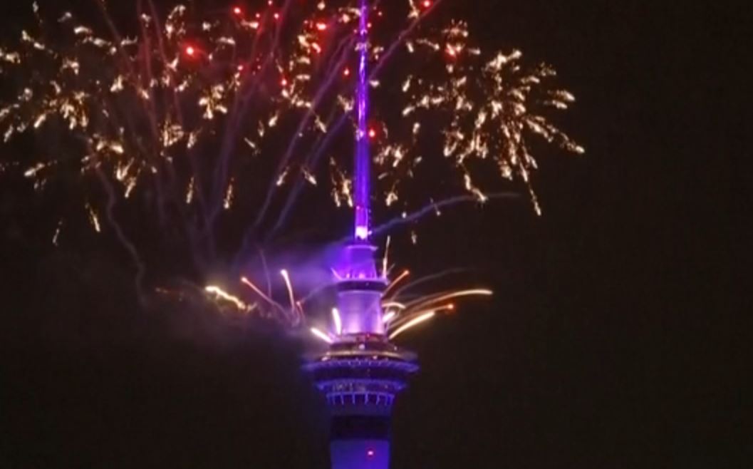 Δείτε live πώς υποδέχεται ο πλανήτης το 2024 – Οι χώρες που γιόρτασαν πρώτες – ΒΙΝΤΕΟ