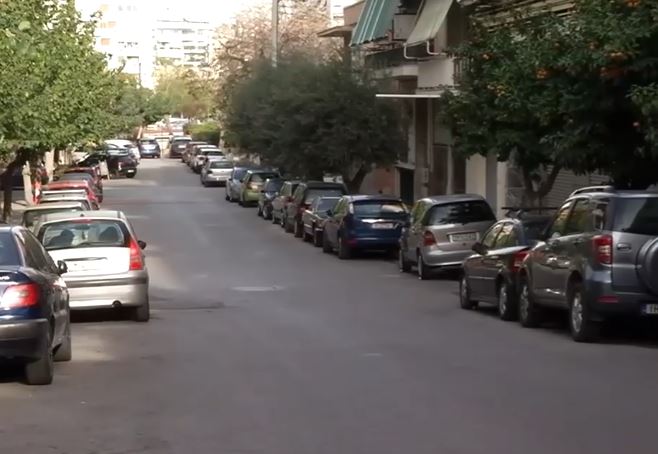 Νέος Κόσμος: Αναζητούν τον σύντροφο της 35χρονης που έπεσε από τον 3ο όροφο – Η δραματική περιγραφή αυτόπτη μάρτυρα