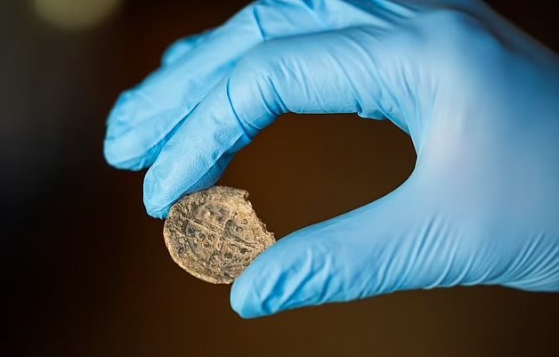 Το νόμισμα ανακαλύφθηκε από έναν ανιχνευτή