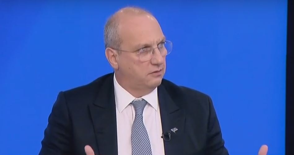 Οικονόμου για την γυναικοκτονία στην Σαλαμίνα: «Δεν μπορέσαμε να εντοπίσουμε τον δράστη από την ώρα που έγινε η καταγγελία»