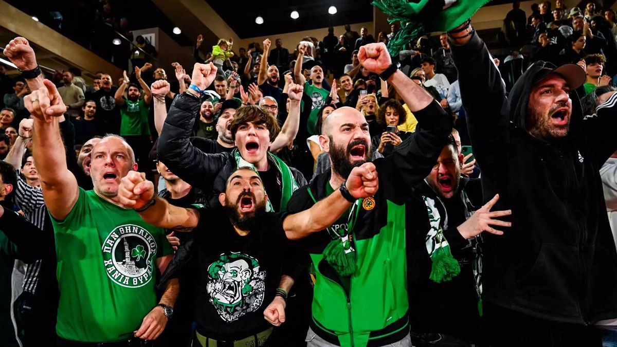 Παναθηναϊκός: Έξαλλοι πανηγυρισμοί από Γιαννακόπουλο στα αποδυτήρια και οπαδών στο ξενοδοχείο – ΒΙΝΤΕΟ