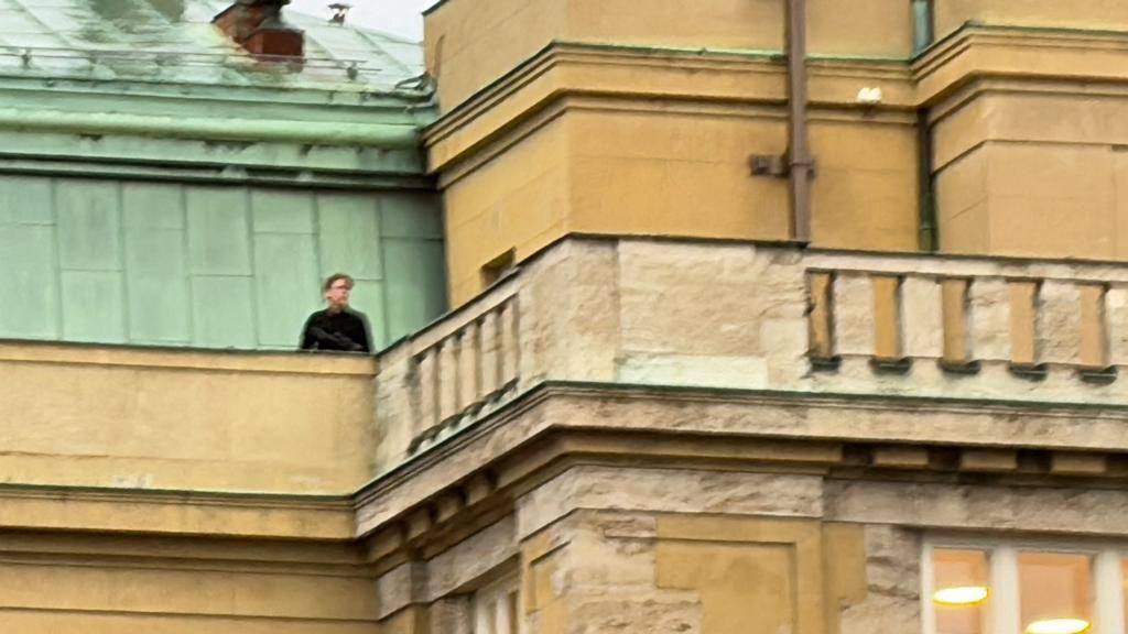 Πράγα: Εξουδετερώθηκε ο δράστης της ένοπλης επίθεσης σε Πανεπιστήμιο – «Πολλοί νεκροί και τραυματίες»