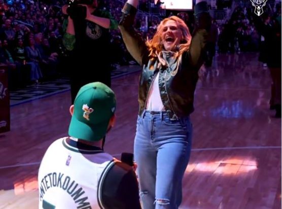 Πρόταση γάμου στο NBA