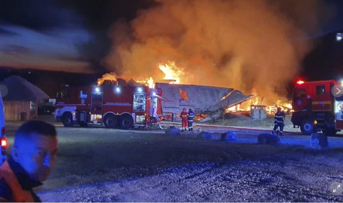 Ρουμανία- φωτιά- ξενώνας