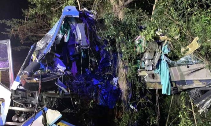 Ταϊλάνδη: Τουλάχιστον 14 νεκροί, 32 τραυματίες σε τροχαίο στο οποίο ενεπλάκη διώροφο λεωφορείο