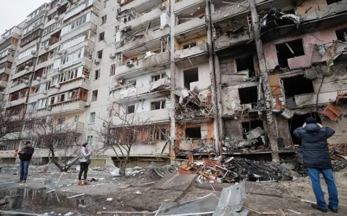 ΕΕ: Kαταρτίζει εναλλακτικό σχέδιο για να χρηματοδοτήσει την Ουκρανία με 20 δισ. ευρώ