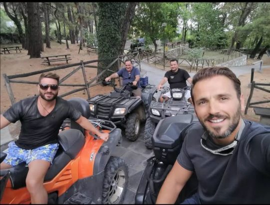 Βέρτης Καρράς