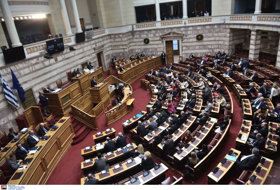 Προϋπολογισμός 2024: Άρχισε η συζήτηση στη Βουλή, την Κυριακή η ψηφοφορία – Οι τοποθετήσεις των εισηγητών των κομμάτων