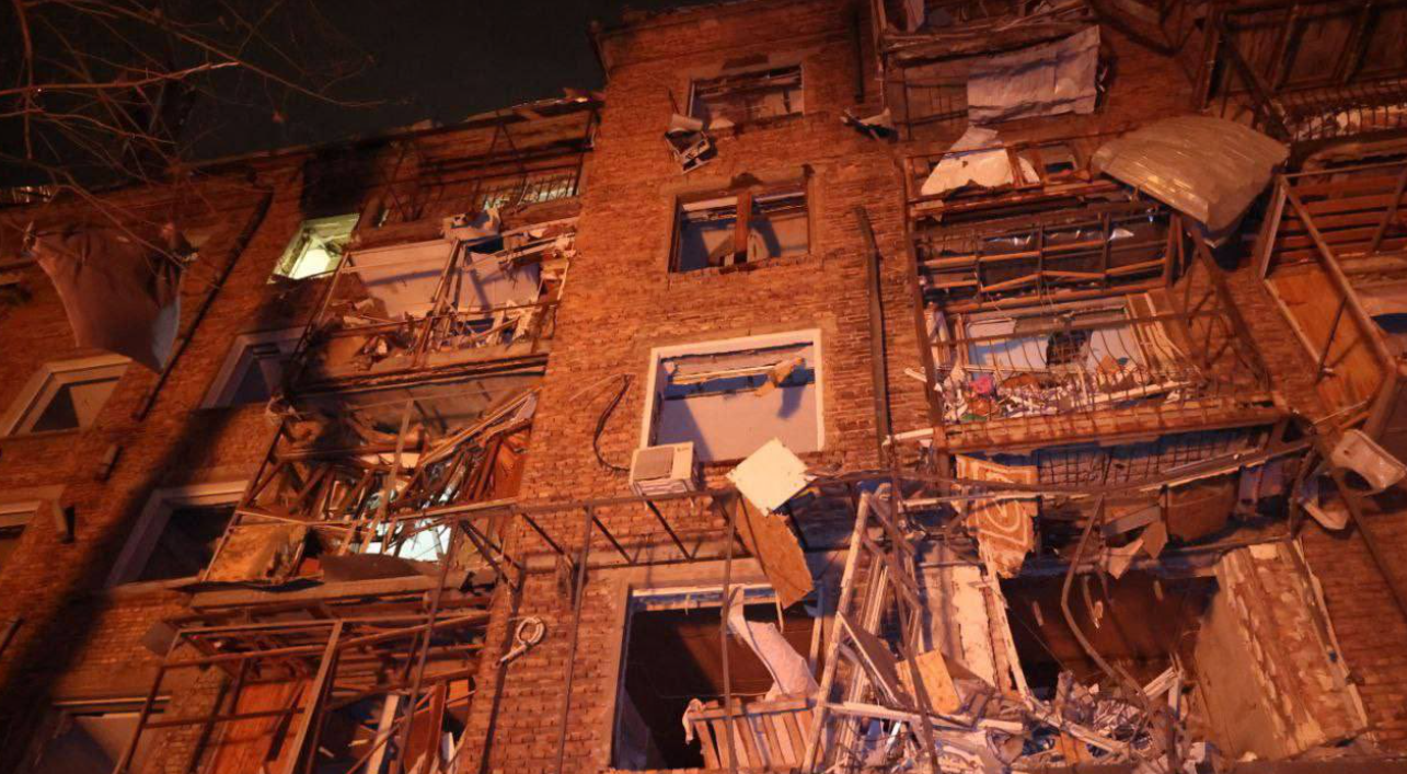 Σφυροκόπημα της Ρωσίας στο Χάρκοβο: Βομβάρδισε μη στρατιωτικούς στόχους – ΦΩΤΟ και ΒΙΝΤΕΟ